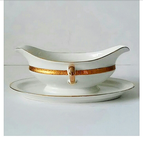 Hutschenreuther Selb Gold Encrusted Gravy Bowl - Picture 1 of 7
